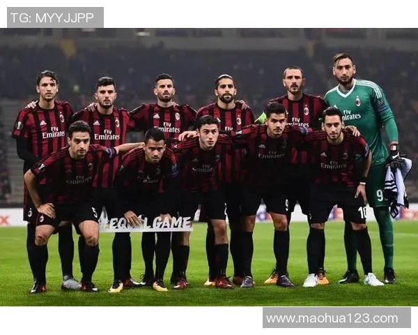 足球明星携手里奥共创辉煌赛季展现无与伦比的球场魅力与团队精神